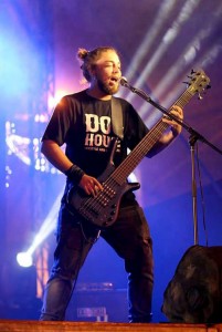 Emanuel Carmo bass guitar